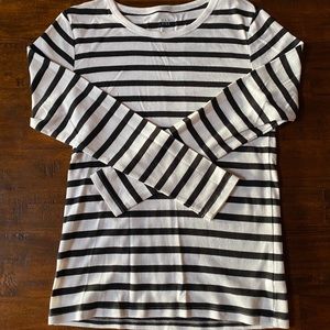 GAP long sleeve crew